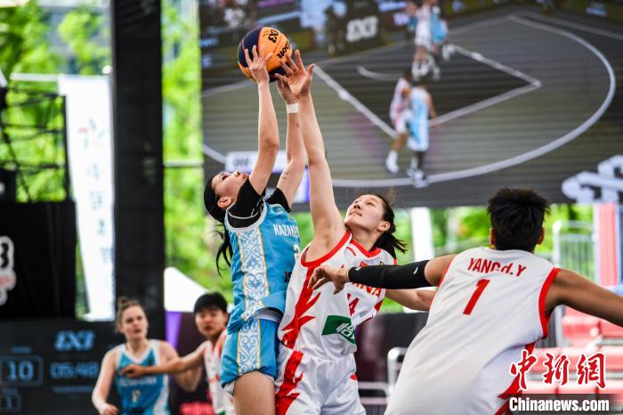 中国三人女篮成都站双连