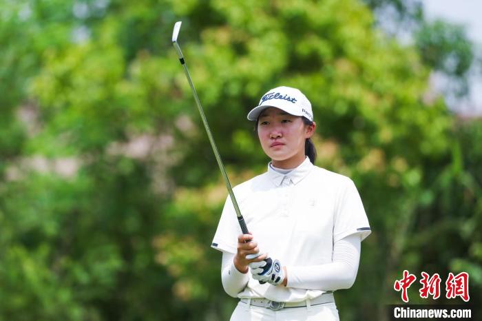珠海举行的中国信托女子高尔夫精英赛进入第二