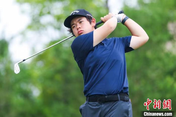 珠海举行的中国信托女子高尔夫精英赛进入第二