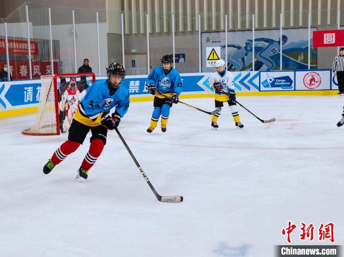 西宁冰雪运动会点燃全民参与热情