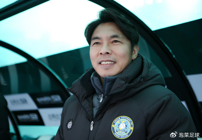 忠南牙山FC解雇林官植引热议 三线动荡折射K联赛