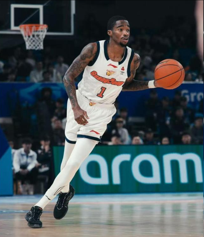 广东宏远调整外援阵容 剔除萨姆纳引入大外援拉