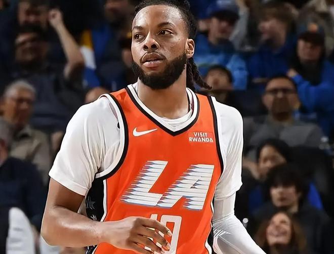 雷霆逼近常规赛冠军 独行侠三连败湖人残阵难挽